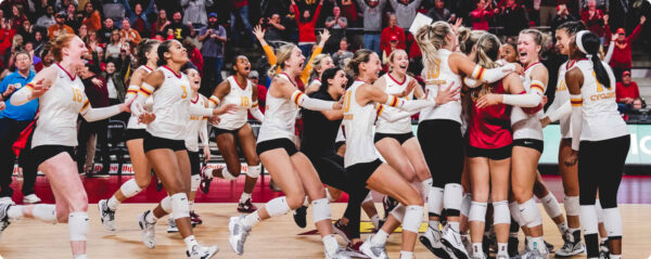 Iowa State team celebrating after beating undefeated Texas on Oct. 22, 2022