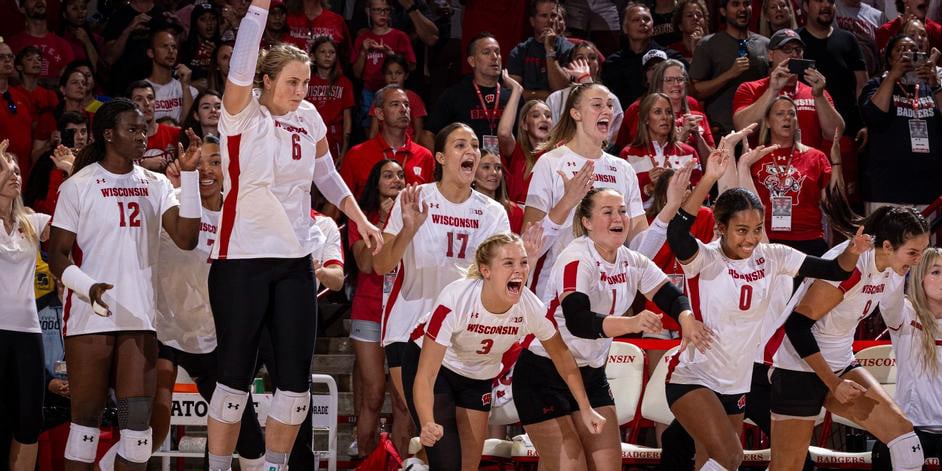 Wisconsin Volleyball players celebrate