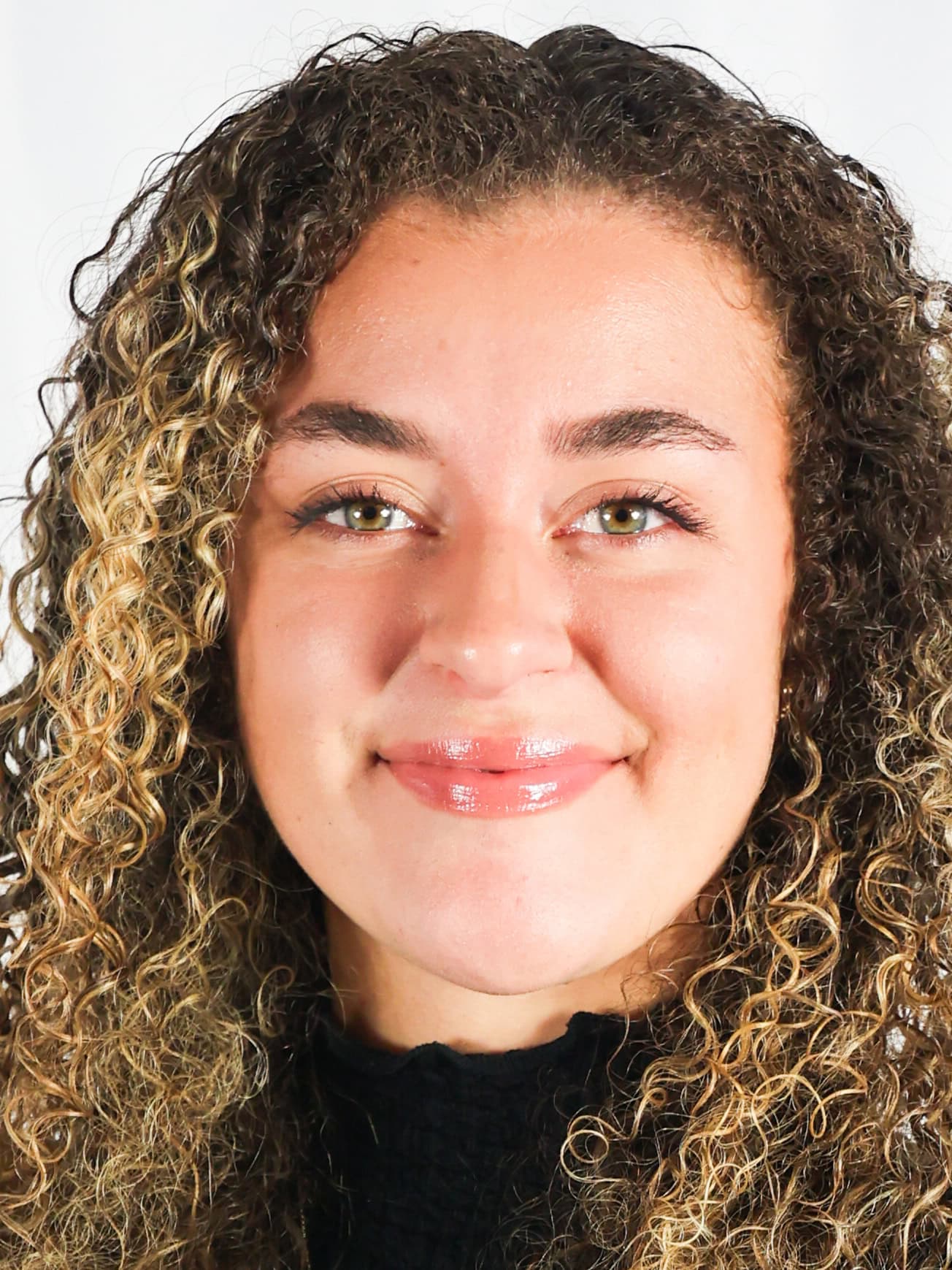 Teagan Symons of University of New Orleans is a 2024 AVCA Diversity Awards recipient.
