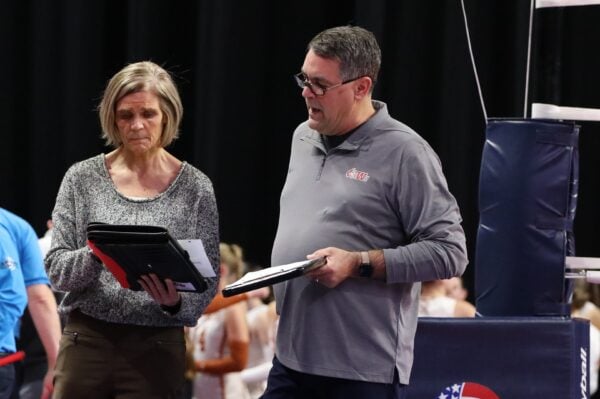 DAN BERGREN of INDIANA WESLEYAN UNIVERSITY is the 2024 AVCA NAIA Assistant Coach of the Year for women's volleyball.