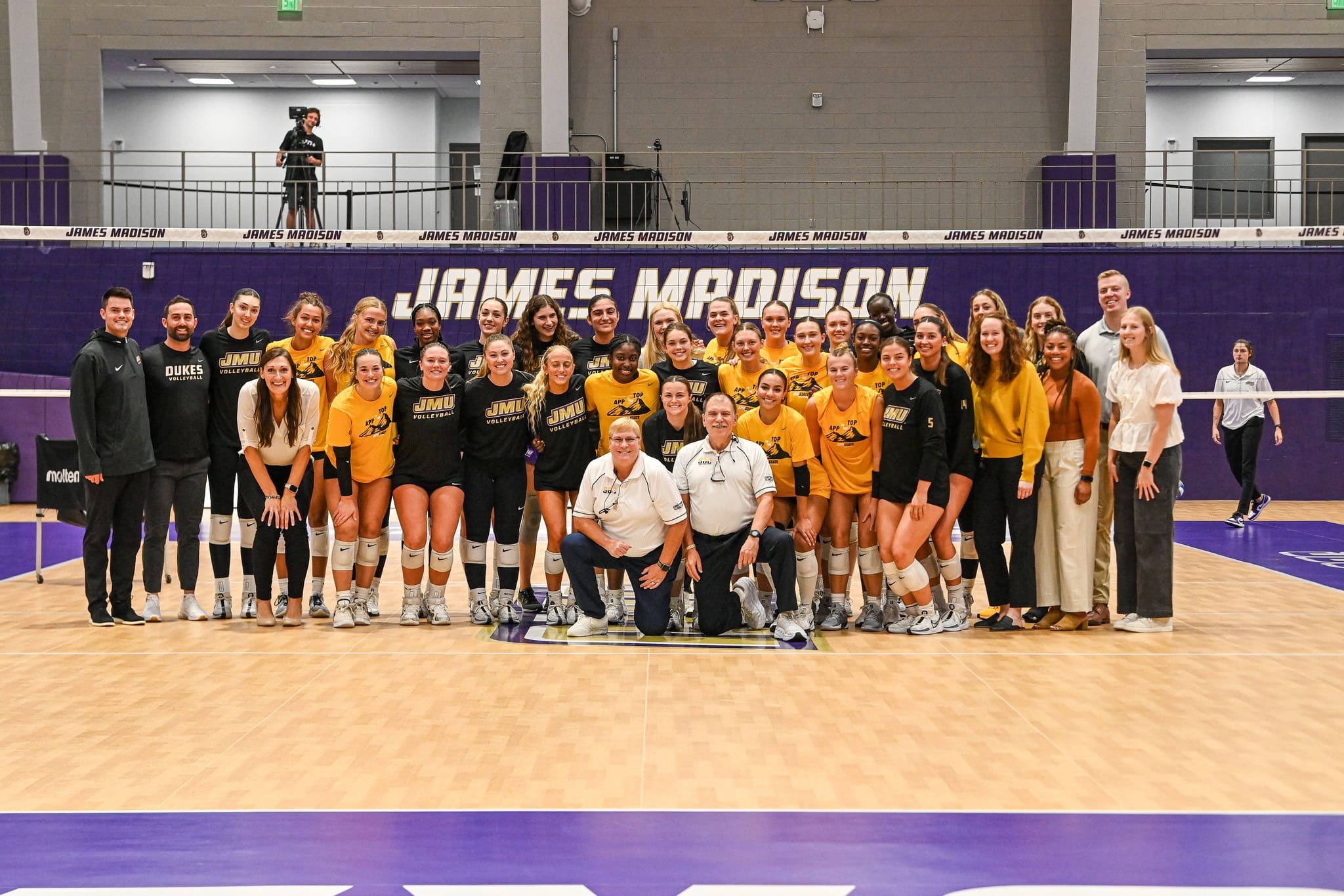 Resources – College & Pro | AVCA Volleyball Officials Appreciation Week