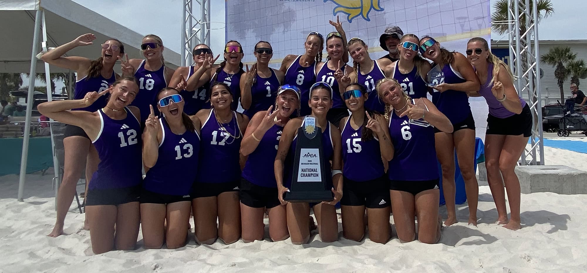 Mary Hardin-Baylor takes DIII Title at AVCA Beach Event