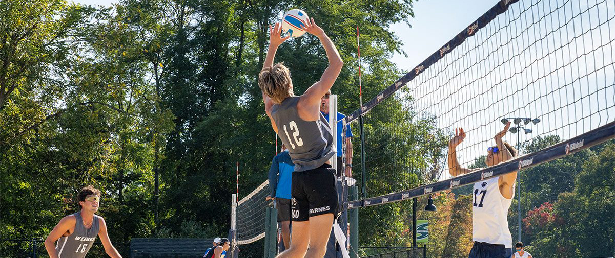 Men's beach volleyball players