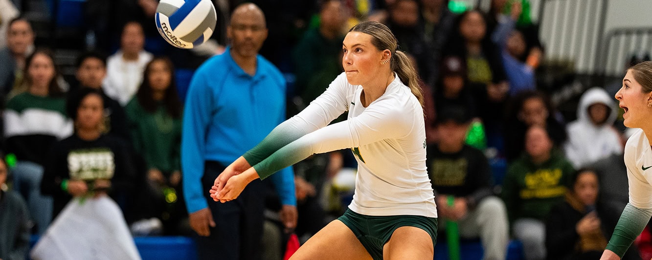 Chloe Albiez of Feather River College is the 2025 AVCA Two-Year College Player of the Year.