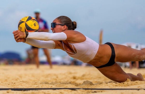 2026 AVCA Junior Beach First-Team All-American Thais Treumann